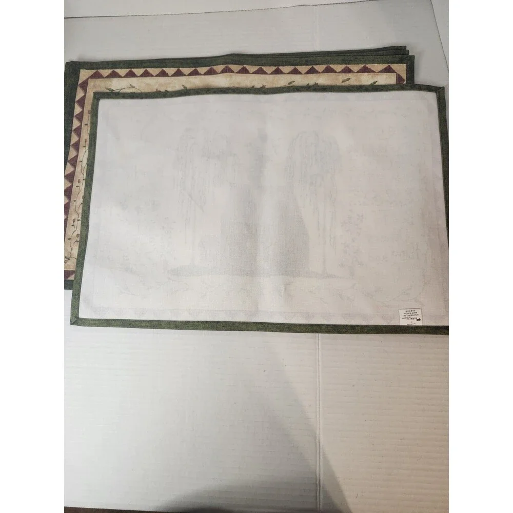 Lot Of 4 Placemats 19×13